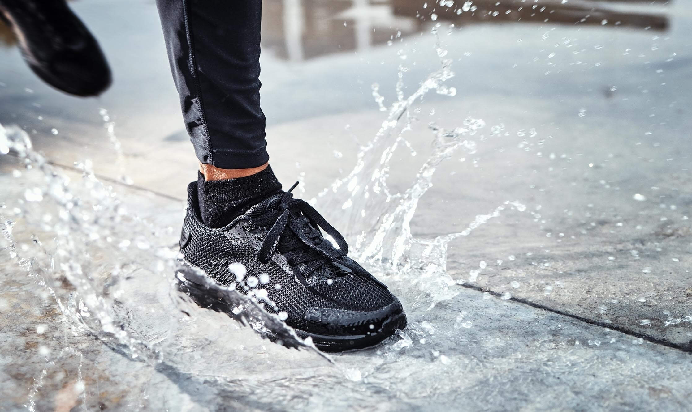 Was passiert mit deinen Füßen bei regennassen Schuhen?